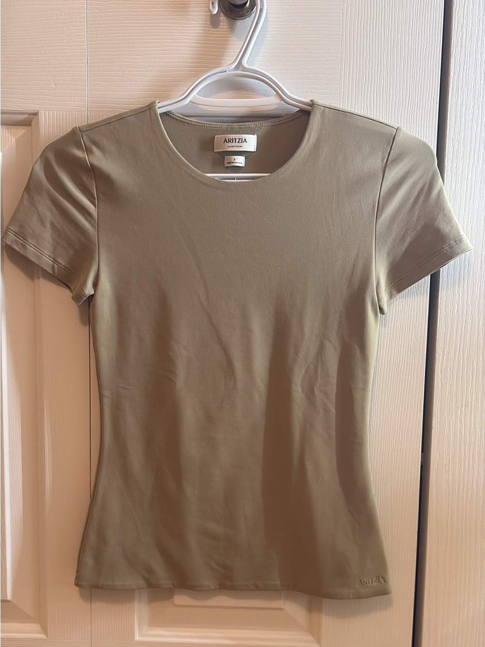 Aritzia contour t-shirt